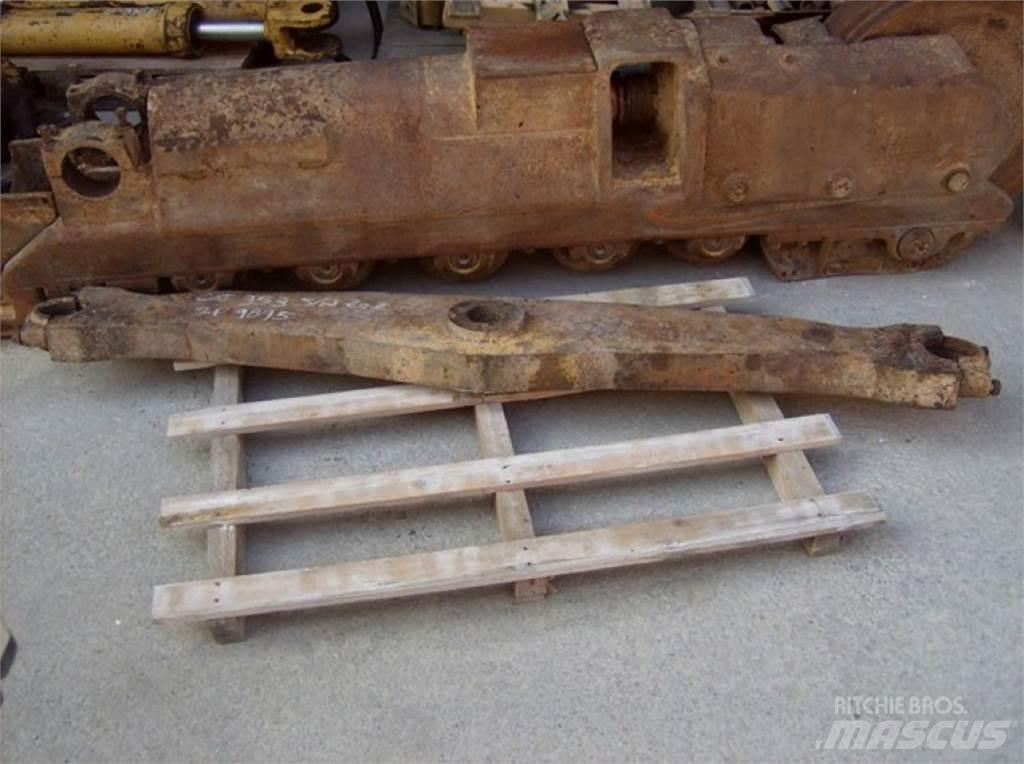 CAT 953 Sliedes, ķēdes un šasija