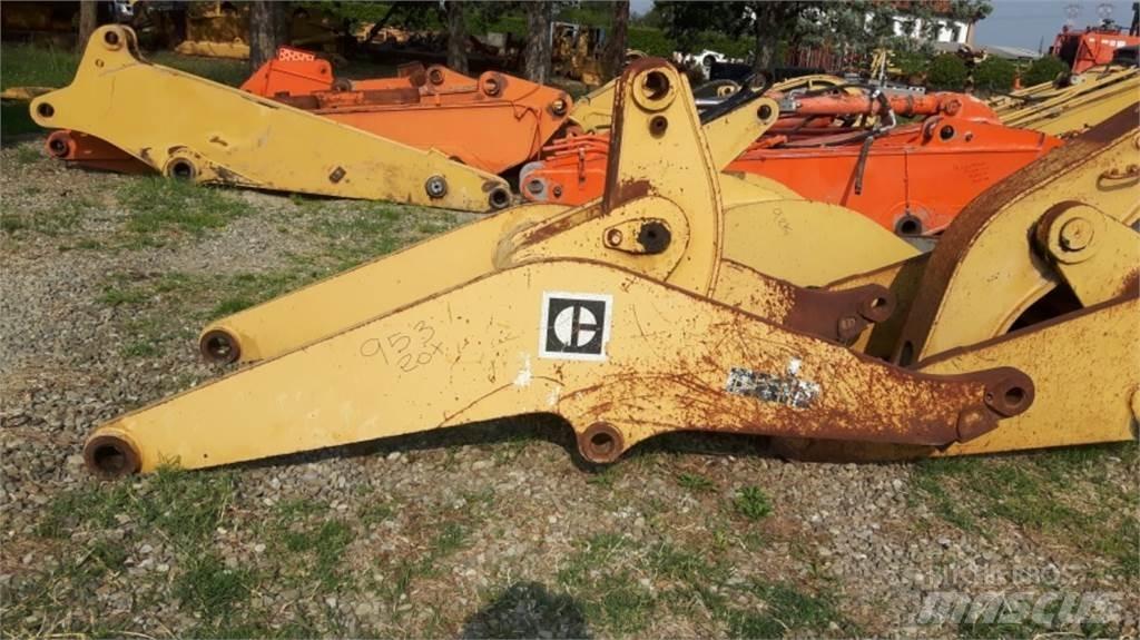CAT 953 Šasija un piekare
