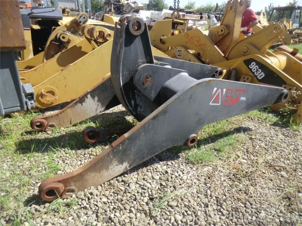 CAT 953C Šasija un piekare