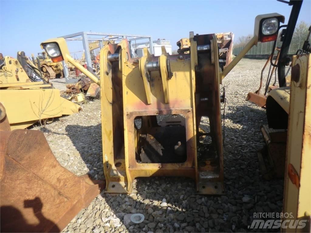 CAT 962H Šasija un piekare