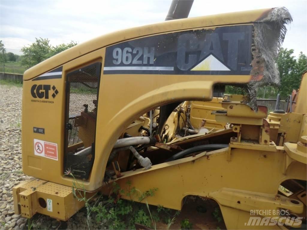 CAT 962H Šasija un piekare