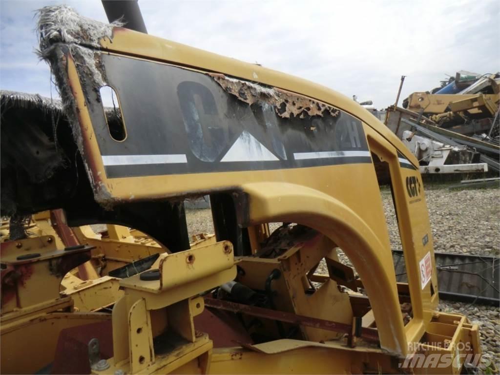 CAT 962H Šasija un piekare