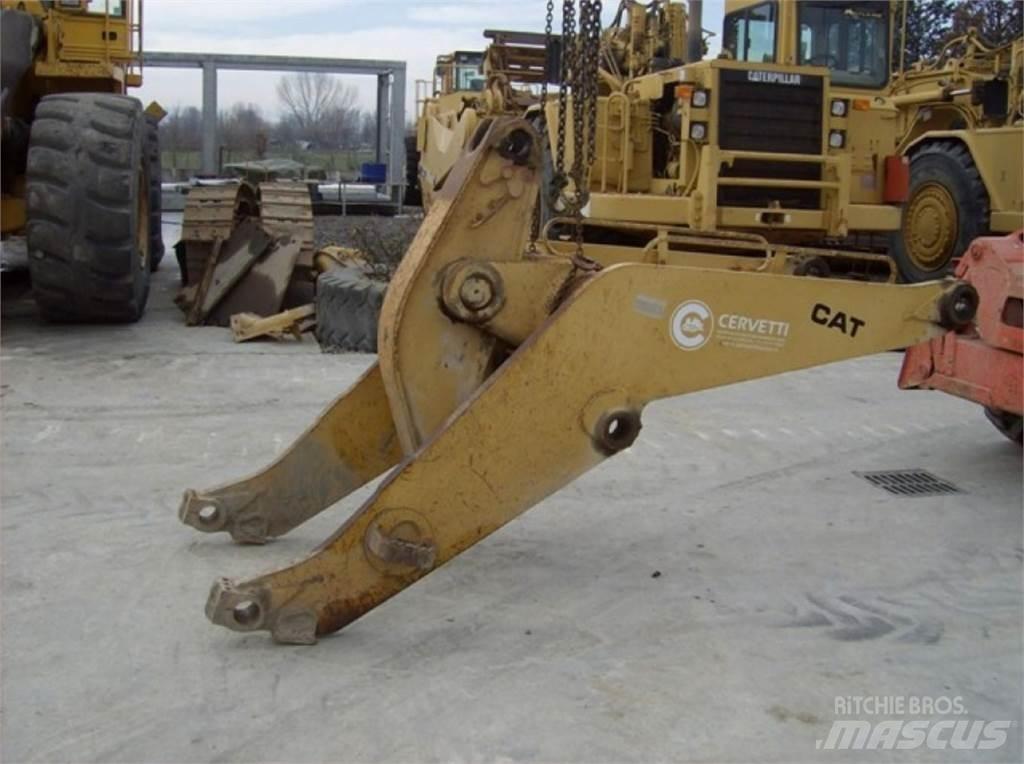 CAT 963 Šasija un piekare