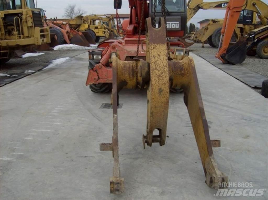CAT 963 Šasija un piekare
