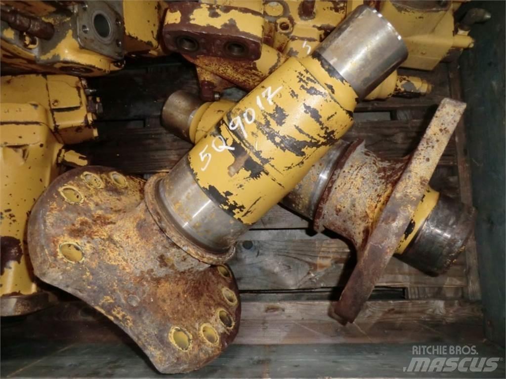 CAT 963C Sliedes, ķēdes un šasija