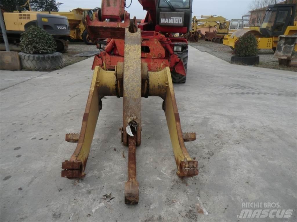 CAT 963C Šasija un piekare