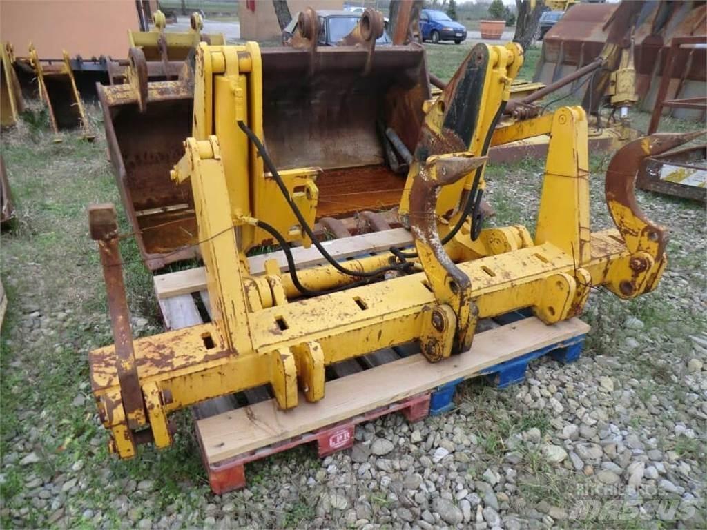 CAT 973C Sliedes, ķēdes un šasija
