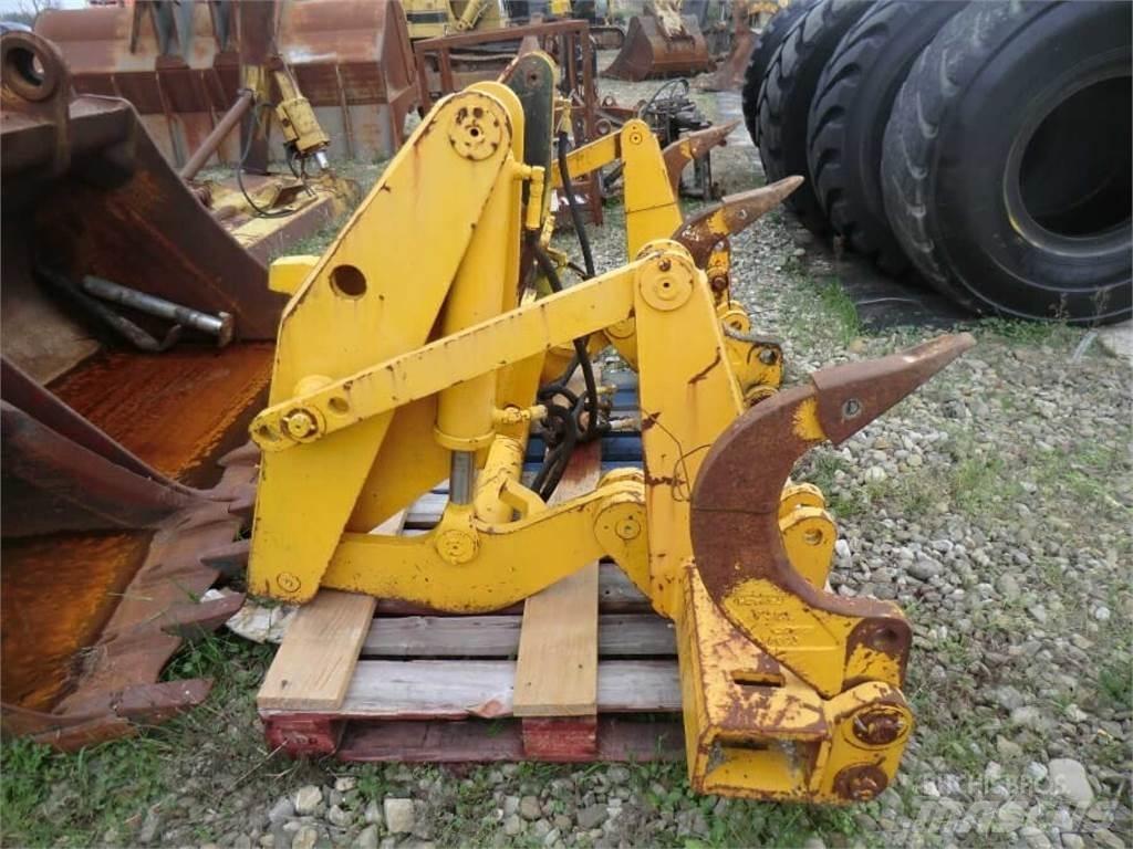 CAT 973C Sliedes, ķēdes un šasija