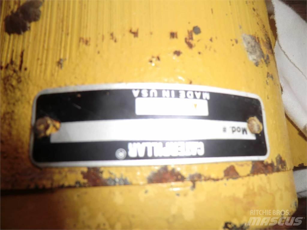 CAT 988F I Būvniecība- Citi