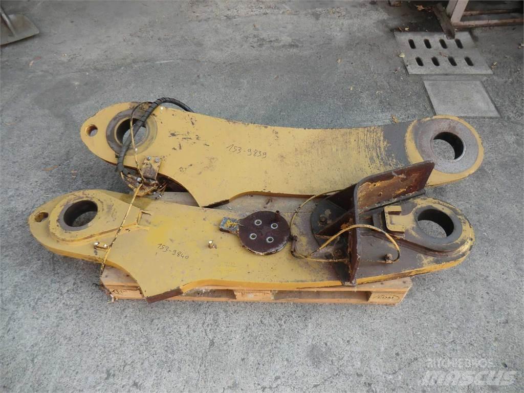 CAT 988H Šasija un piekare