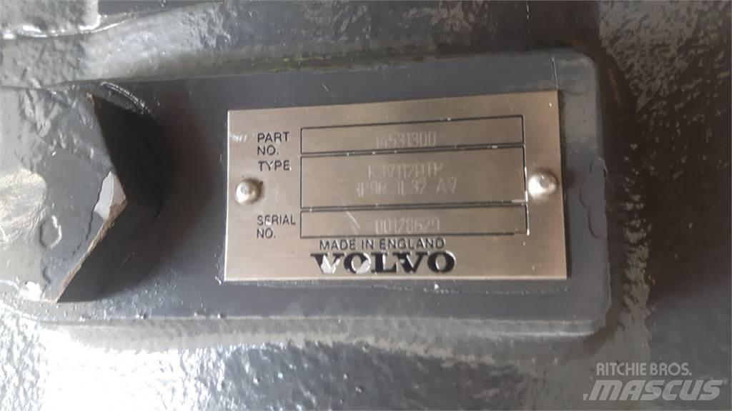 CAT 988H Šasija un piekare