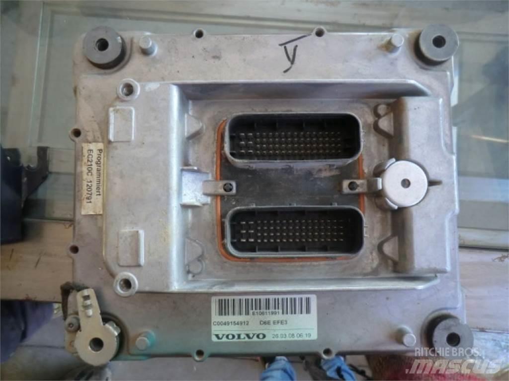CAT 988H Šasija un piekare