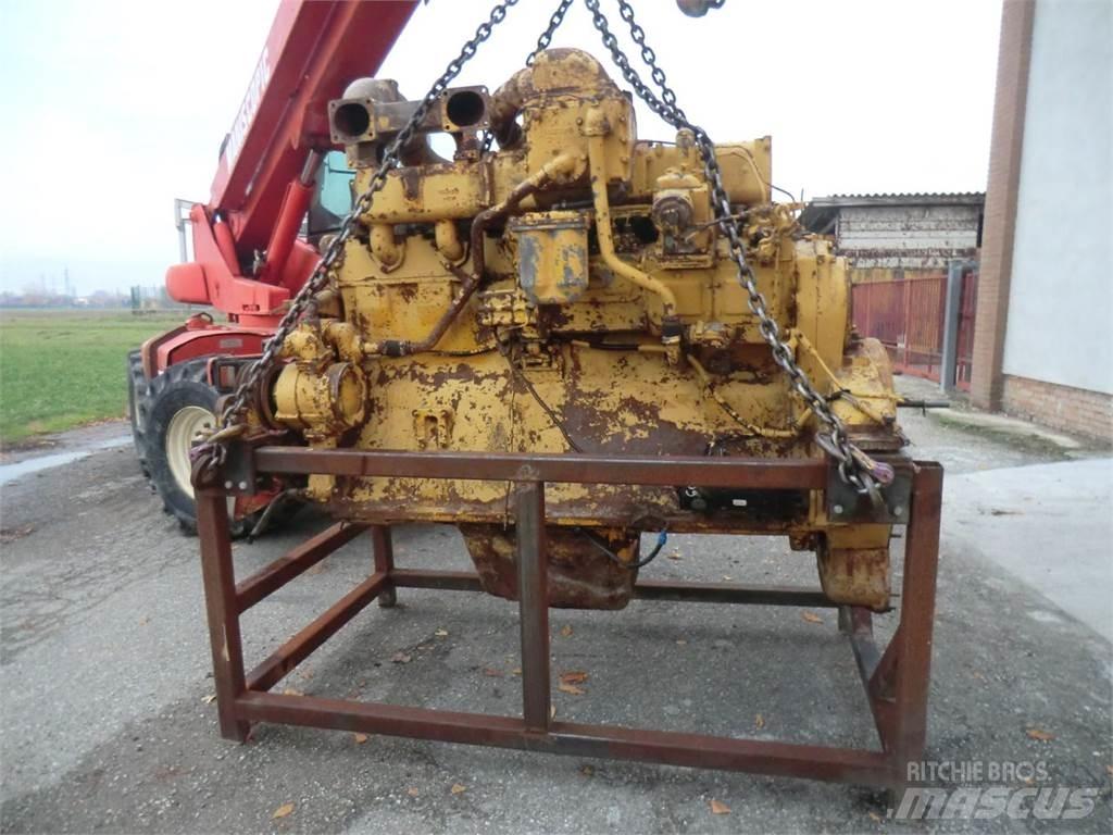 CAT D353 Dzinēji