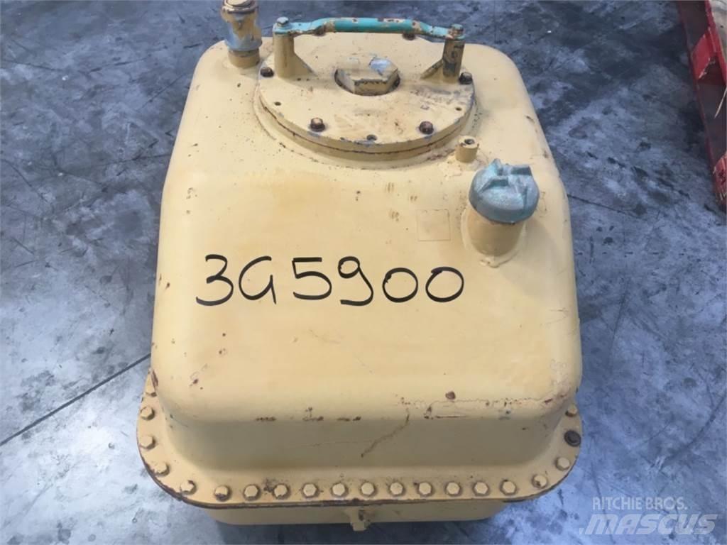 CAT  D8L Šasija un piekare