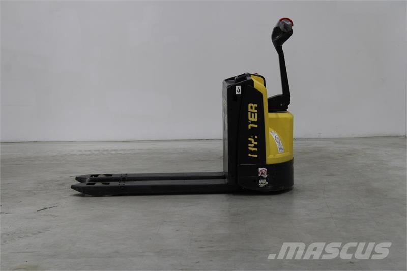 Hyster P1.6 Zemie palešu pacēlāji