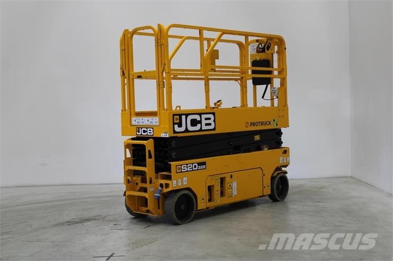 JCB S2032E Šķerveida pacēlāji