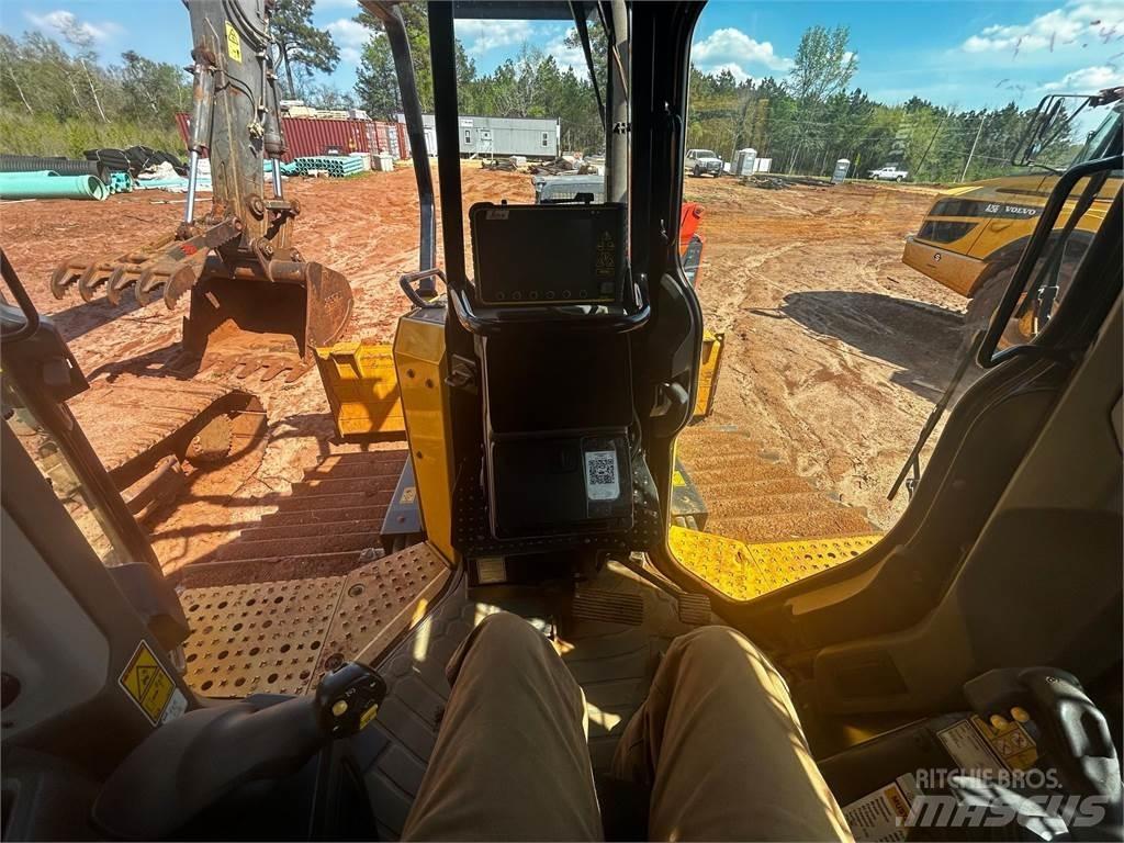 CAT D5 Kāpurķēžu buldozeri