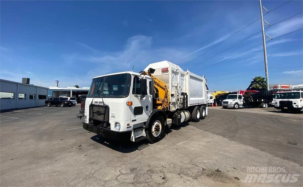 Autocar ACX64 Atkritumu izvešanas transports