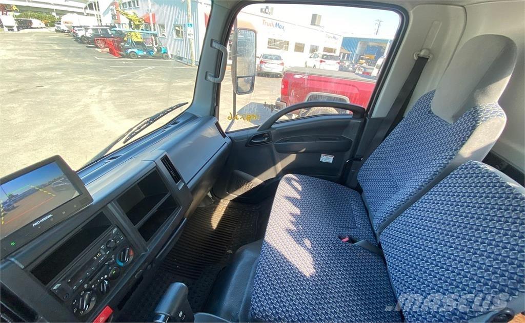Isuzu NRR Atkritumu izvešanas transports