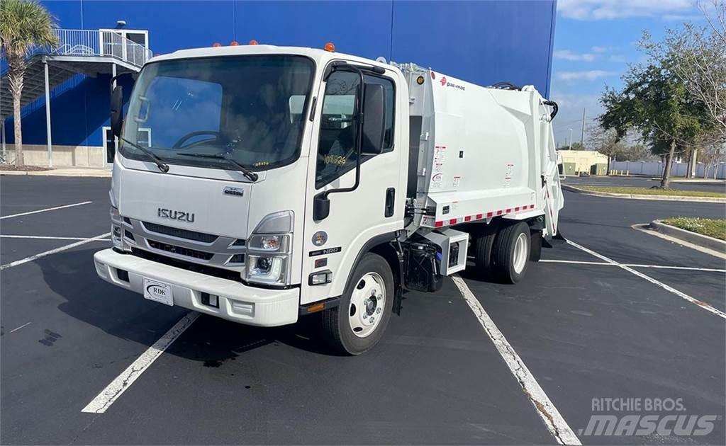 Isuzu NRR Atkritumu izvešanas transports