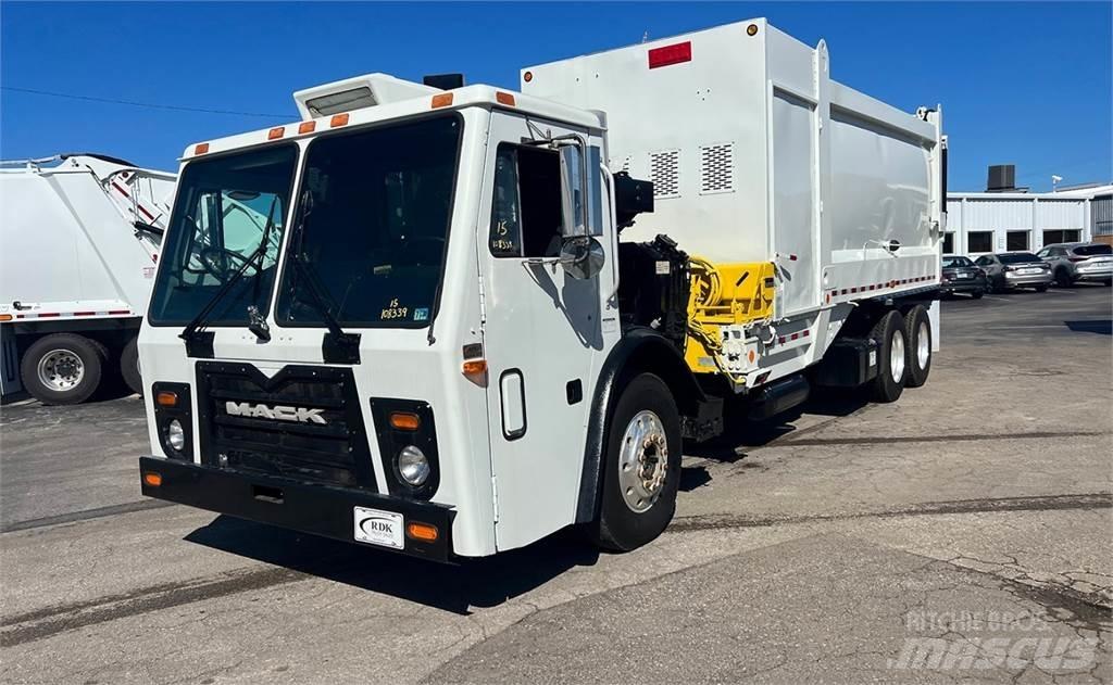 Mack LEU613 Atkritumu izvešanas transports