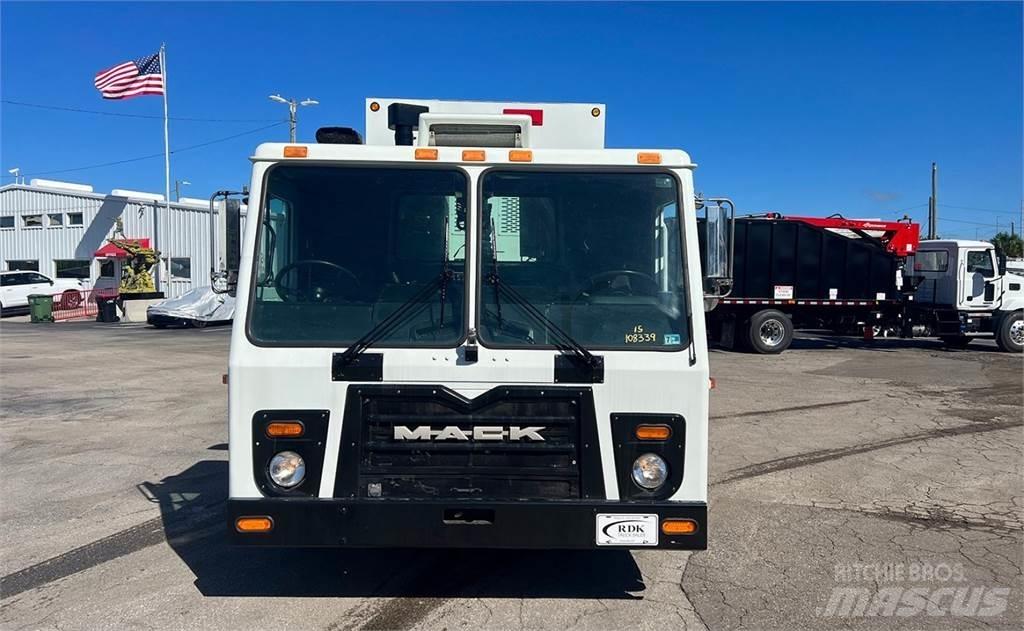 Mack LEU613 Atkritumu izvešanas transports