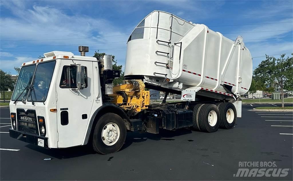 Mack LEU613 Atkritumu izvešanas transports