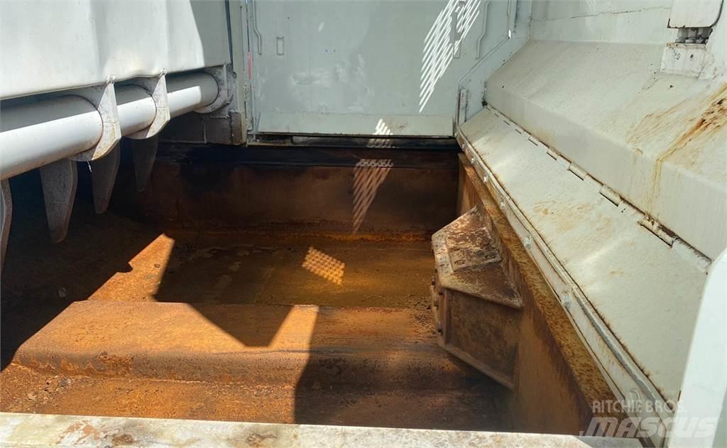 Mack LEU613 Atkritumu izvešanas transports