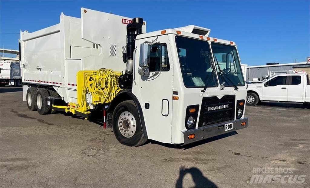 Mack LEU613 Atkritumu izvešanas transports