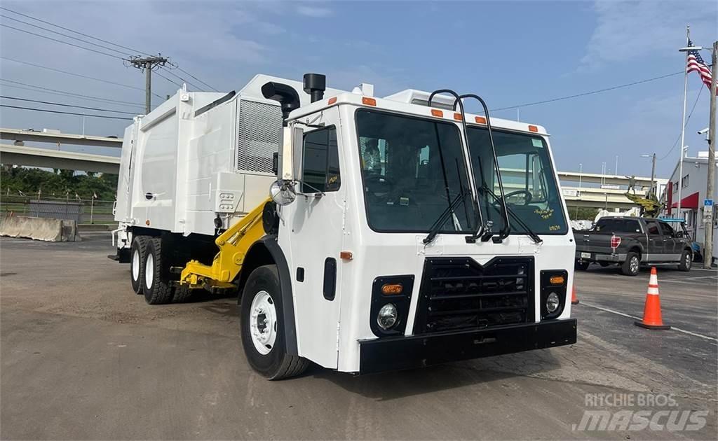 Mack LEU613 Atkritumu izvešanas transports
