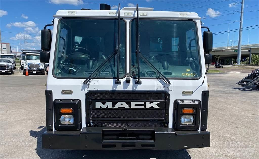 Mack LR613 Atkritumu izvešanas transports