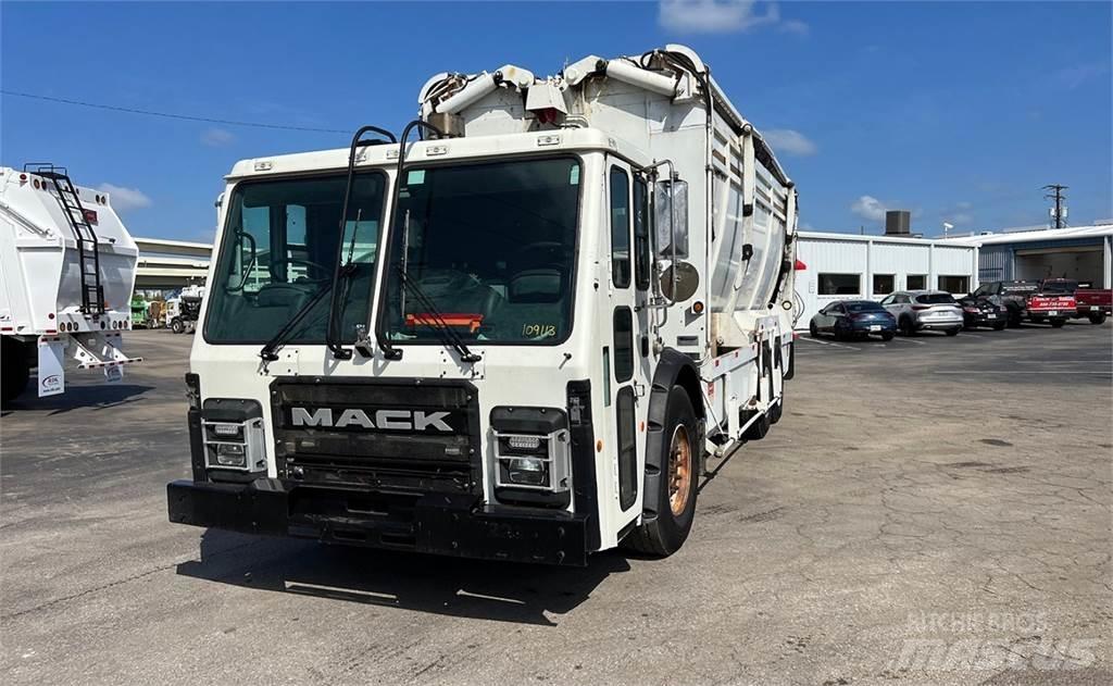 Mack LR613 Atkritumu izvešanas transports