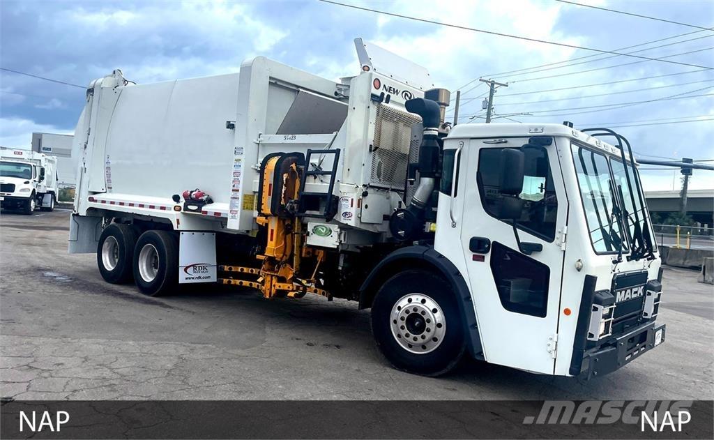 Mack LR613 Atkritumu izvešanas transports
