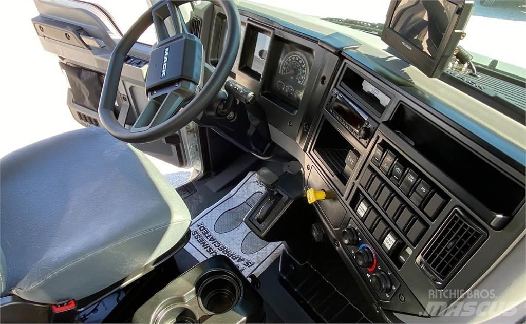 Mack MD6 Atkritumu izvešanas transports