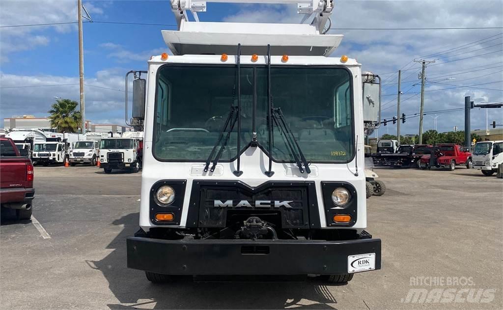 Mack MRU Atkritumu izvešanas transports
