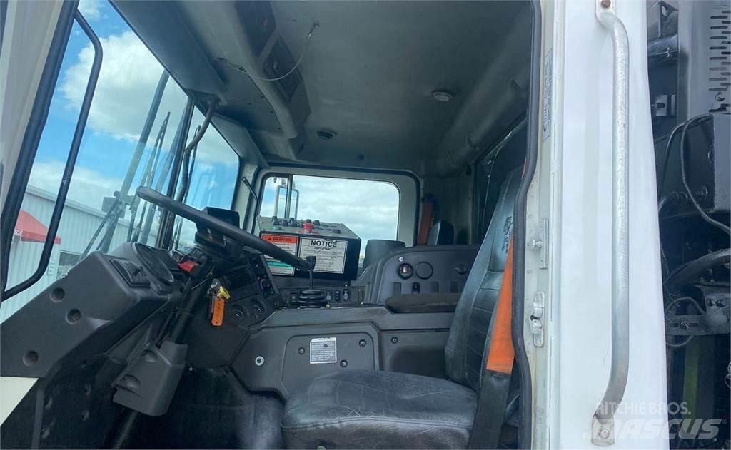 Mack MRU Atkritumu izvešanas transports