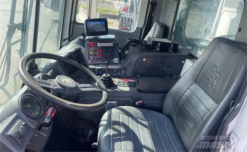Mack MRU613 Atkritumu izvešanas transports