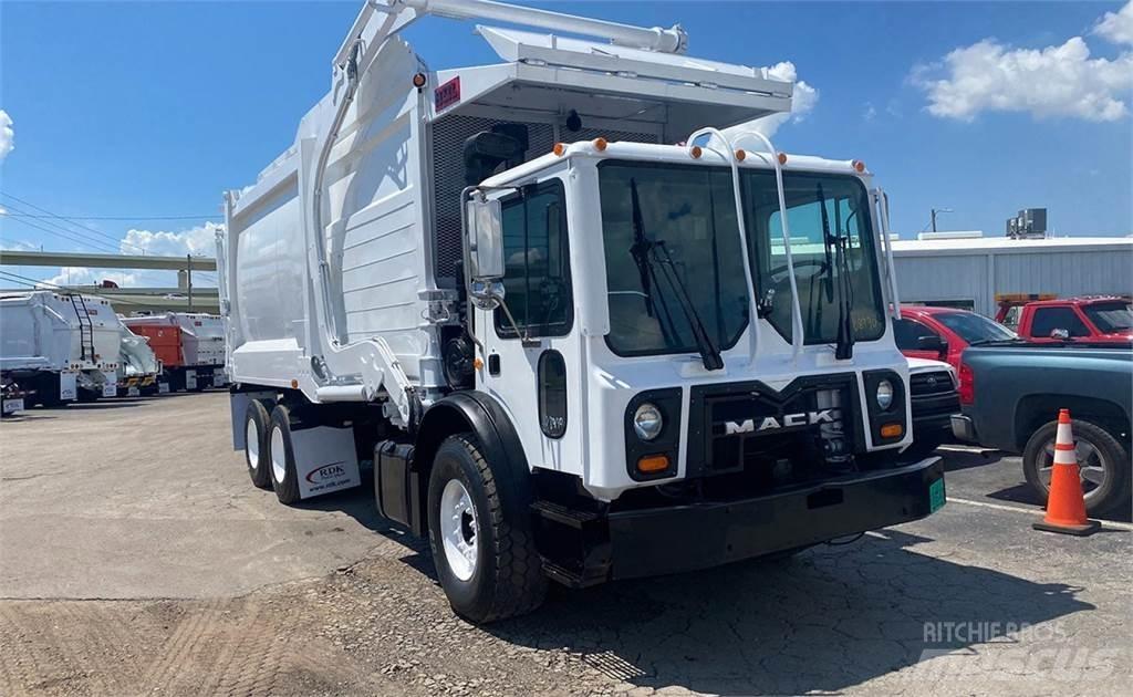 Mack MRU613 Atkritumu izvešanas transports