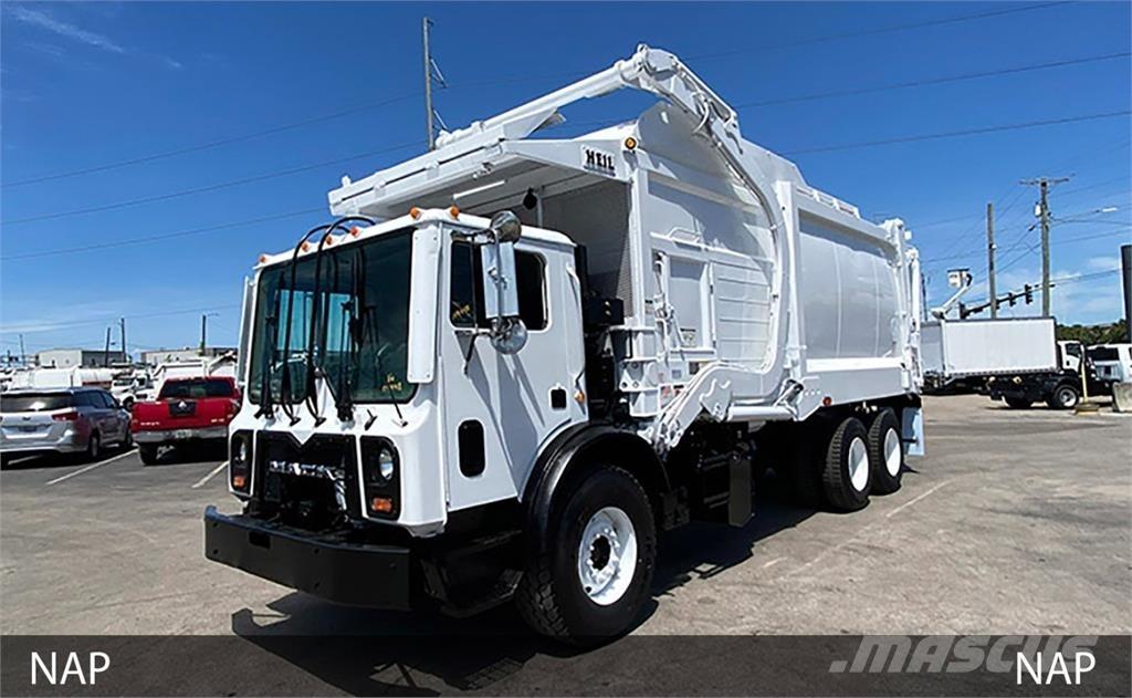 Mack MRU613 Atkritumu izvešanas transports