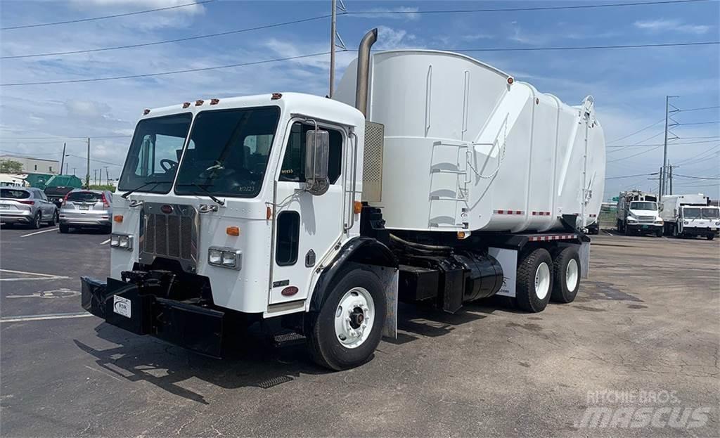 Peterbilt 320 Atkritumu izvešanas transports