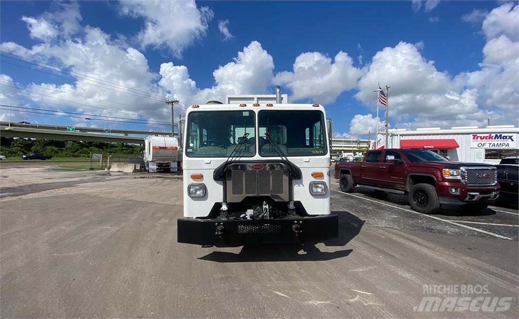 Peterbilt 520 Atkritumu izvešanas transports