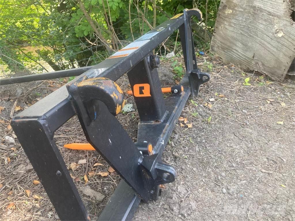 Ålö  Cits traktoru papildaprīkojums