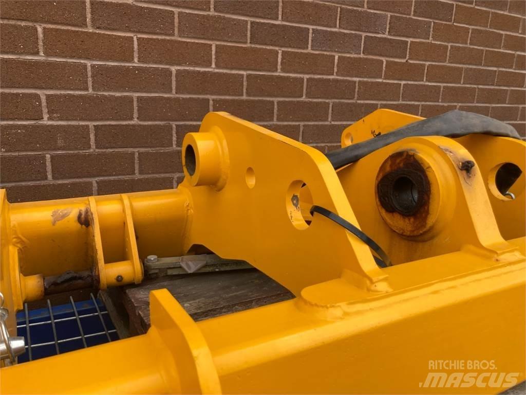 JCB Q-FIT Lauksaimniecības pacēlāji
