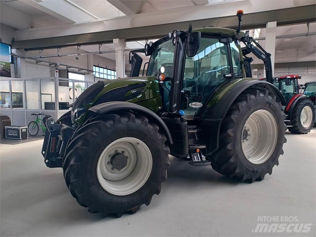 Valtra N175V Traktori