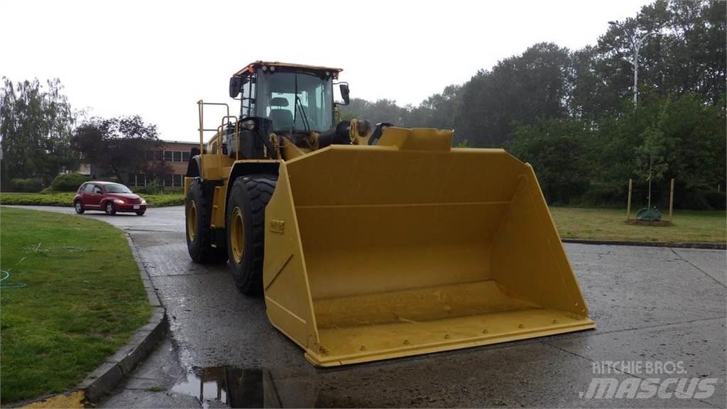 CAT 972M XE Kāpurķēžu ekskavatori