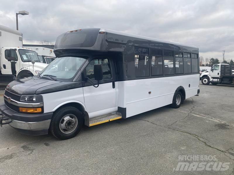Chevrolet Express Mikroautobusi