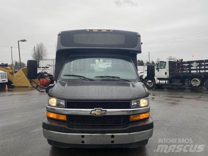 Chevrolet Express Mikroautobusi
