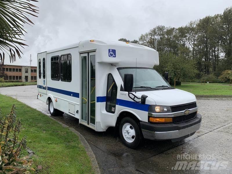Chevrolet Express Mikroautobusi