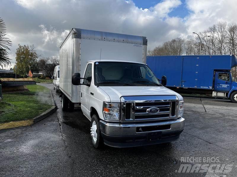 Ford Econoline Preču pārvadāšanas furgoni