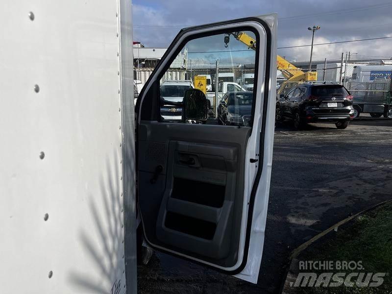 Ford Econoline Preču pārvadāšanas furgoni